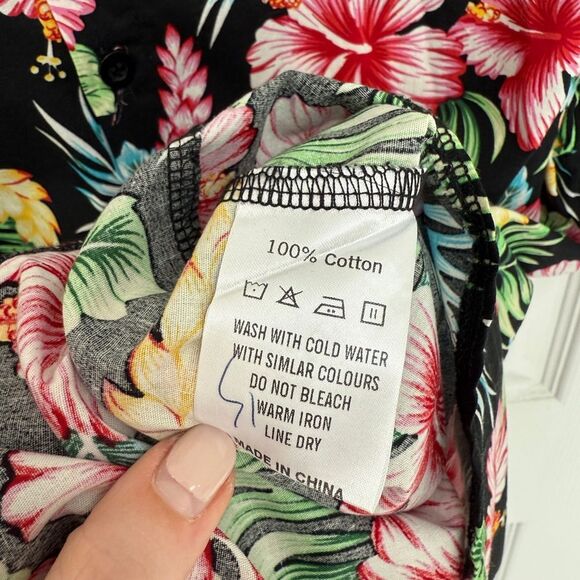 Unbranded Black Neon Floral Hawaiian Shirt Men’s Size M - Picture 5 of 6